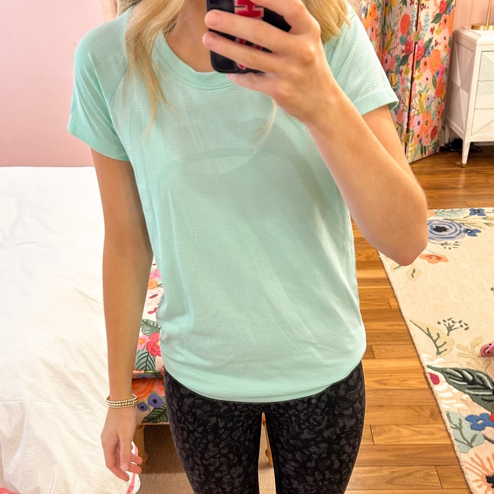 *LULULEMON* Swiftly Tech 🍋